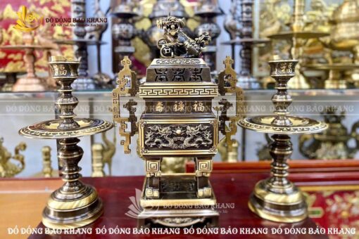 Tam Sự Đỉnh Vuông Lối Cổ Bằng Đồng Màu Công Nghệ Cao 60cm