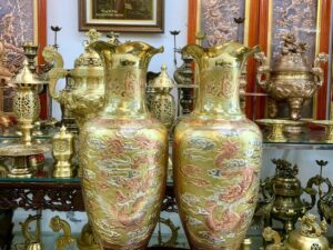 Đôi Lộc Bình Trạm Hoa Văn Tứ Linh, Cổ Chữ Phúc Lộc Thọ Mạ Bạc và Đồng Đỏ Cao 69cm