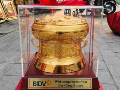 Quả Trống Lưu Niệm Bằng Đồng Mạ Vàng Điện Phân 9999