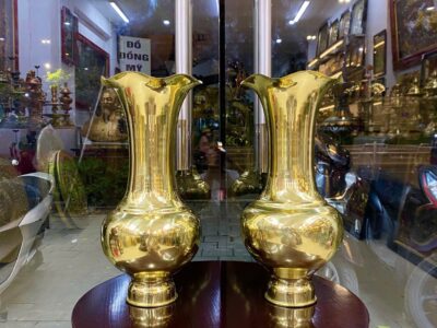 Cặp Lọ Hoa Củ Tỏi Chế Tác Từ Vỏ Pháo 85li